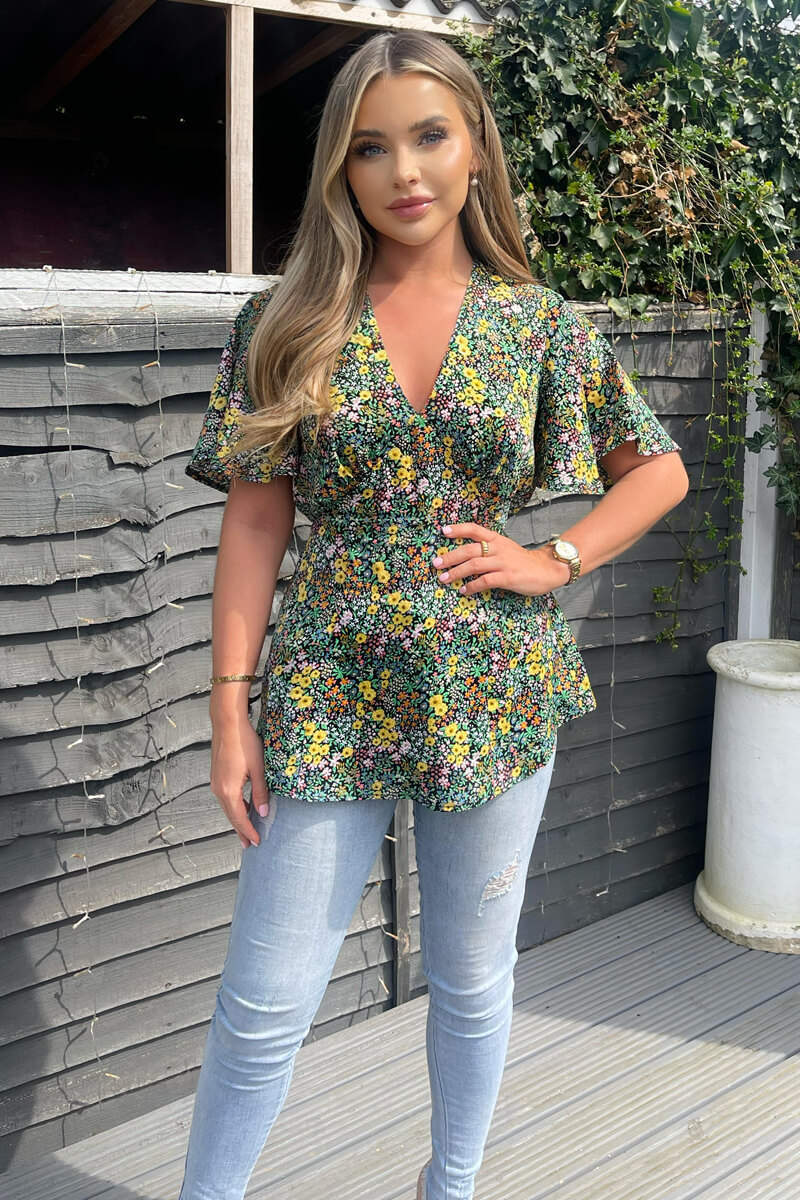 トップス Short Sleeve Hoody - Floral Printed Black Ditsy Floral Printed Short Sleeve Top – AX Paris