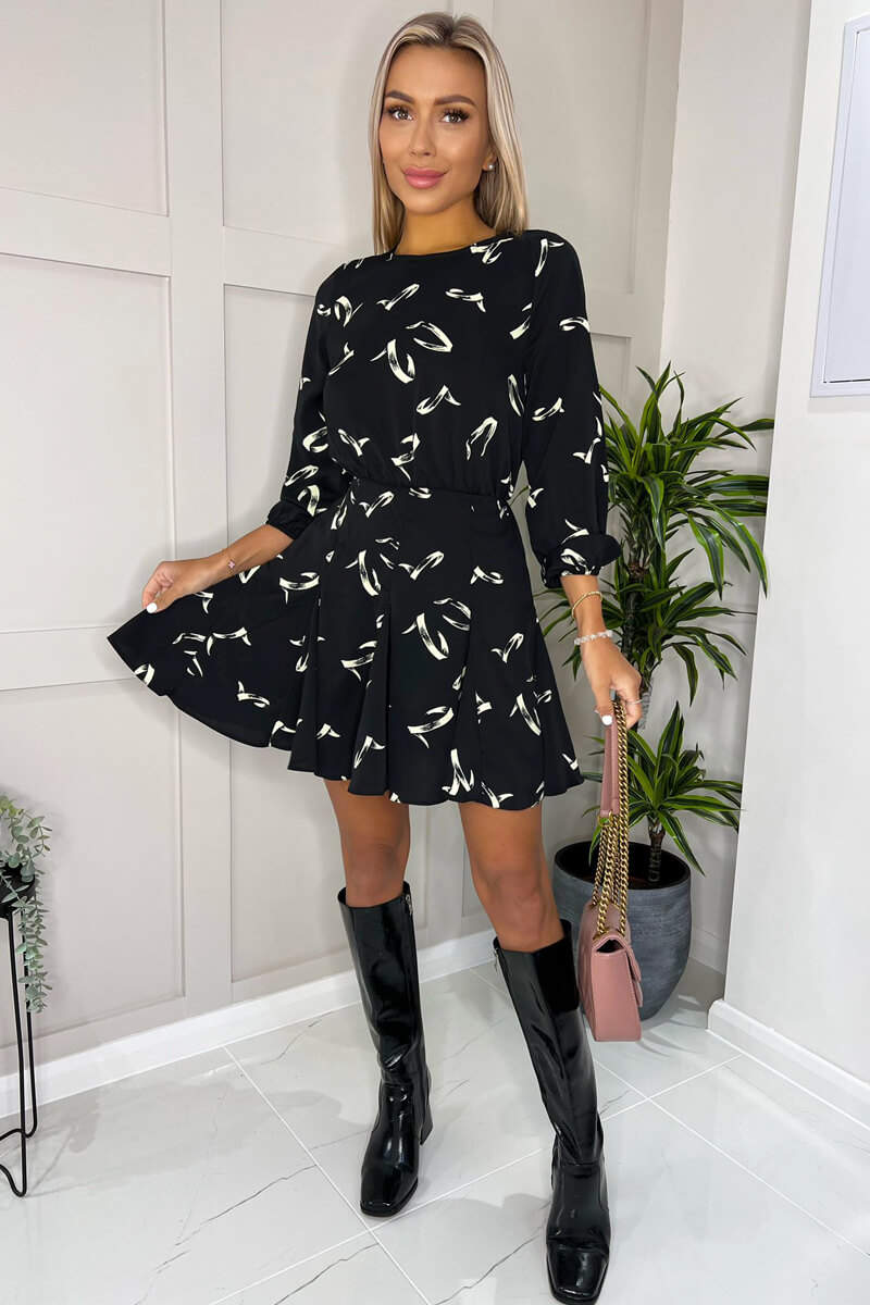 Ax Paris Black Long Sleeve Skater Dress Plus Size Black And Cream Printed Round Neck Long Ax Paris Black Long Sleeve Skater Dress Plus Size Black And Cream Printed Round Neck Long