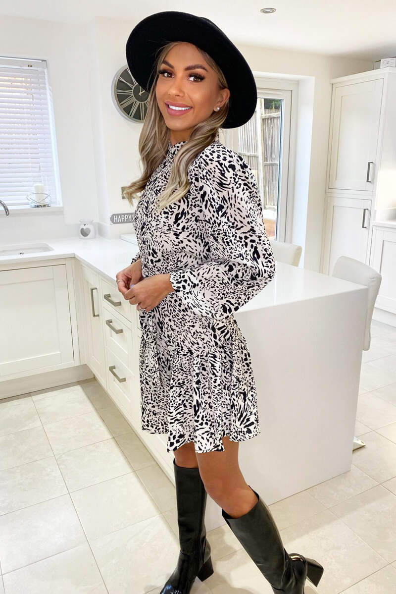 Loft flutter tie deals waist dress