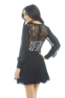 Lace Kick Out Net Pleat  Dress
